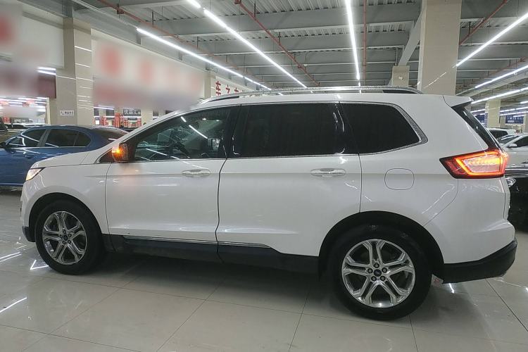 Used Ford Edge 2016 EcoBoost 245 Two-Wheel-Drive Titanium 7-Seater Exterior 3