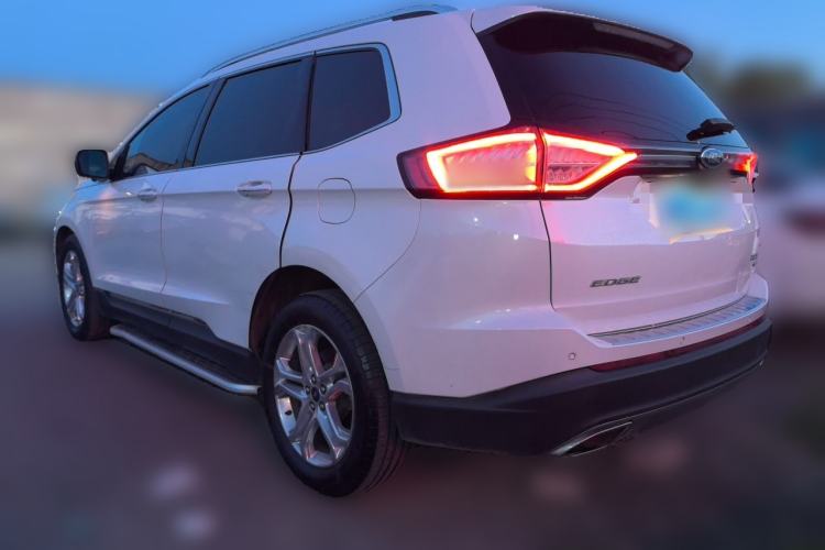 Used Ford Edge 2016 EcoBoost 245 Two-Wheel-Drive Titanium 7-Seater Exterior 3