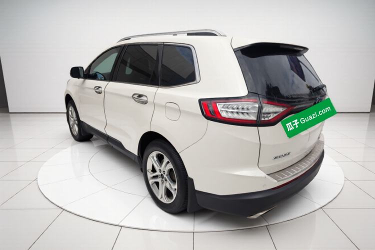 Used Ford Edge 2016 EcoBoost 245 Two-Wheel-Drive Titanium 7-Seater Exterior 3