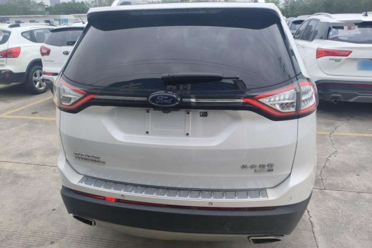 Used Ford Edge 2016 EcoBoost 245 Four-Wheel Drive Titanium 7-Seater Exterior 4