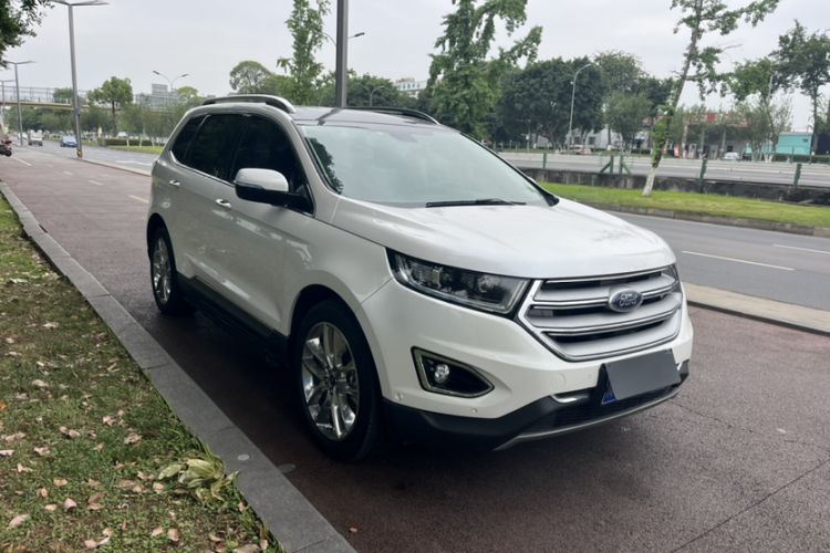 Used Ford Edge 2016 EcoBoost 245 Four-Wheel Drive Titanium 7-Seater Exterior 4