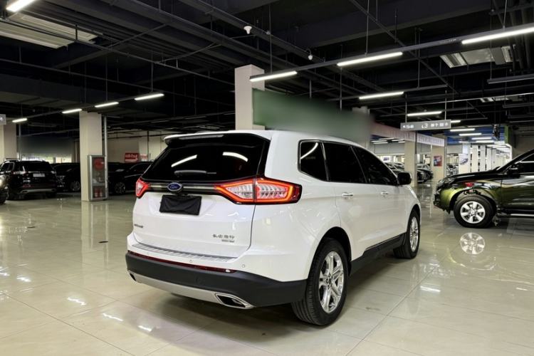 Used Ford Edge 2016 EcoBoost 245 Four-Wheel Drive Titanium Edition 7-Seater Exterior 4