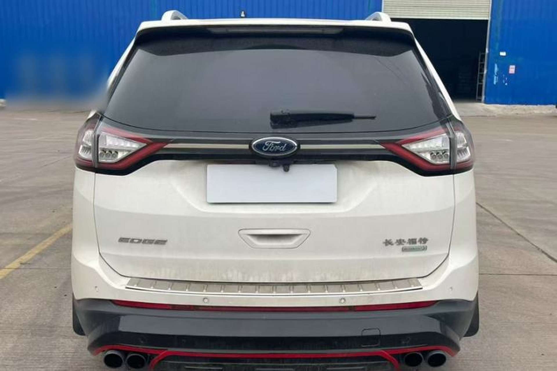 Used Ford Edge 2016 EcoBoost 245 Two-Wheel-Drive Platinum Edition 7-Seater Exterior 4