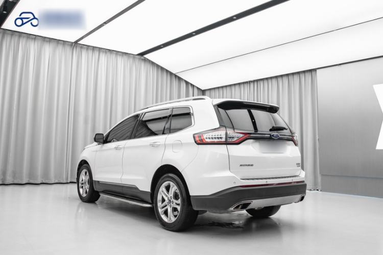 Used Ford Edge 2016 EcoBoost 245 Four-Wheel Drive Titanium Edition 7-Seater Exterior 5