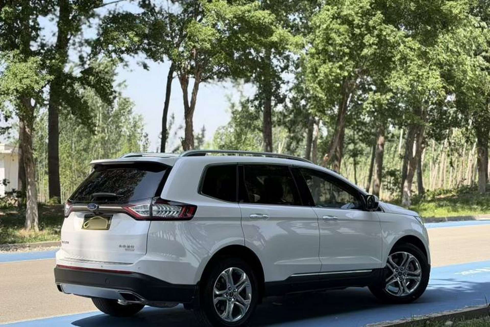 Used Ford Edge 2016 EcoBoost 245 Two-Wheel-Drive Titanium 7-Seater Exterior 6