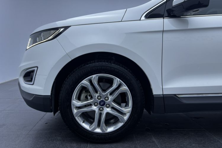 Used Ford Edge 2016 EcoBoost 245 Two-Wheel-Drive Titanium 7-Seater Exterior 7