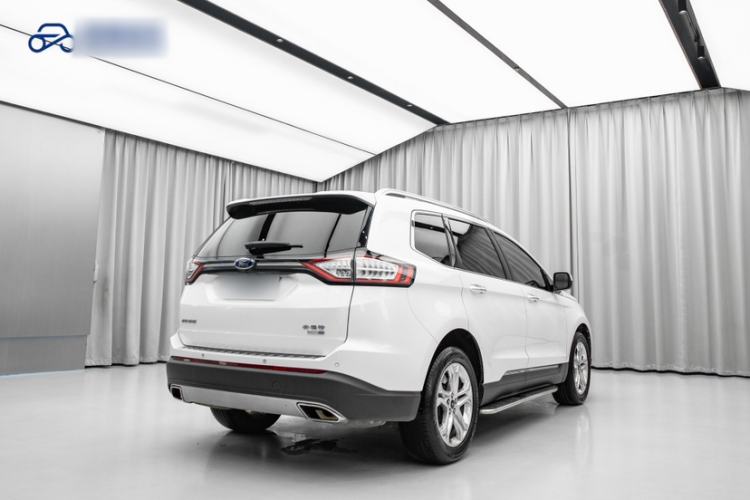 Used Ford Edge 2016 EcoBoost 245 Four-Wheel Drive Titanium Edition 7-Seater Exterior 7