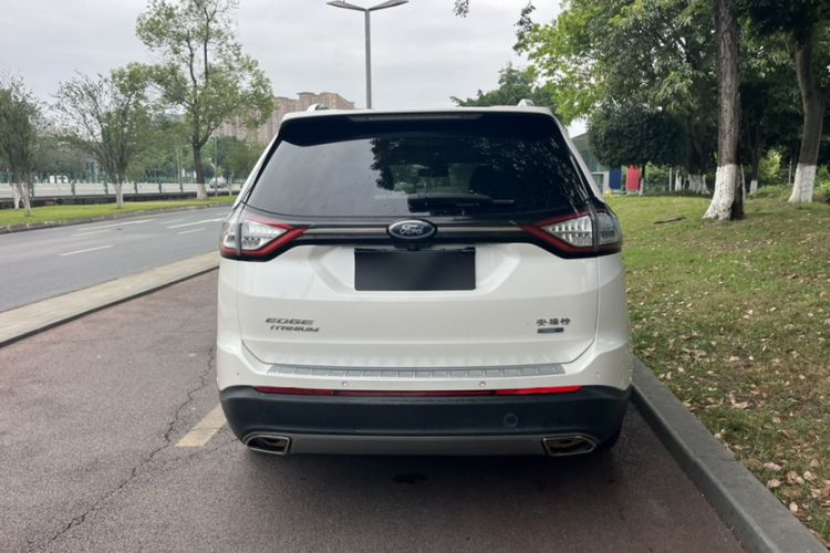 Used Ford Edge 2016 EcoBoost 245 Four-Wheel Drive Titanium 7-Seater Exterior 8