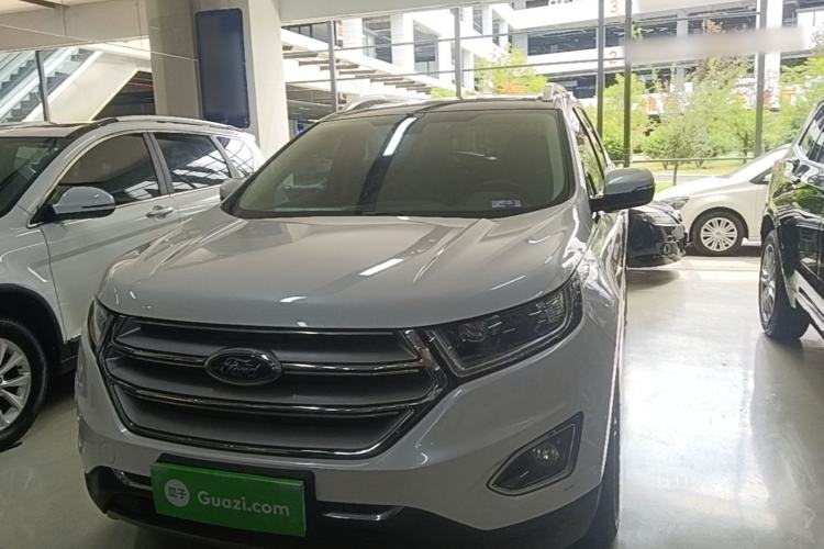 Used Ford Edge 2016 EcoBoost 245 Two-Wheel-Drive Titanium 7-Seater Front