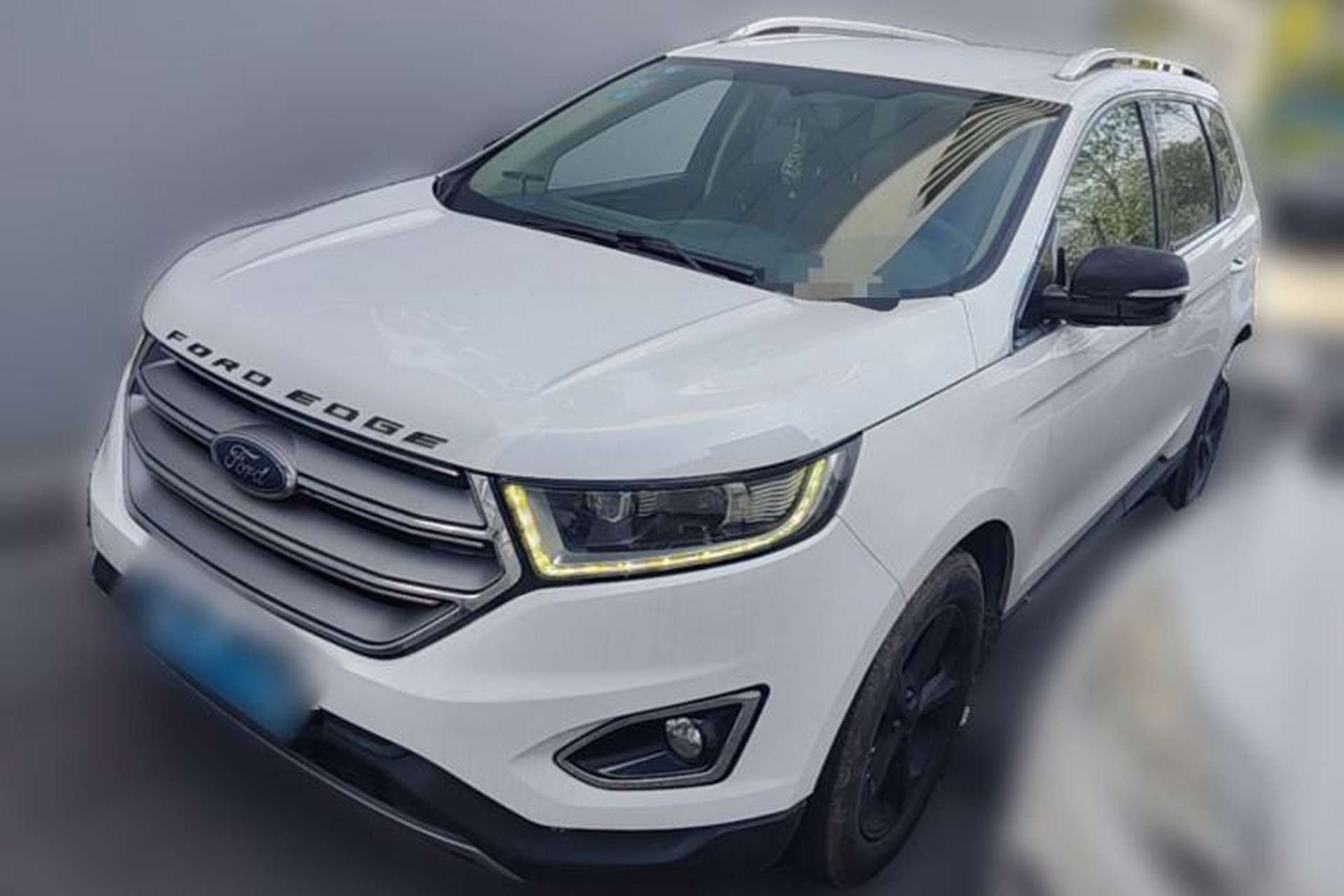 Used Ford Edge 2016 EcoBoost 245 Two-Wheel-Drive Titanium 5-Seater Front Left 45 Deg