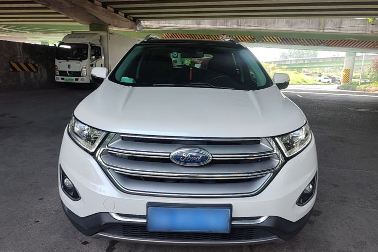 Used Ford Edge 2016 EcoBoost 245 Two-Wheel-Drive Titanium 7-Seater Front