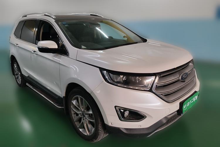 Used Ford Edge 2016 EcoBoost 245 Four-Wheel Drive Titanium 7-Seater Front Right 45 Deg