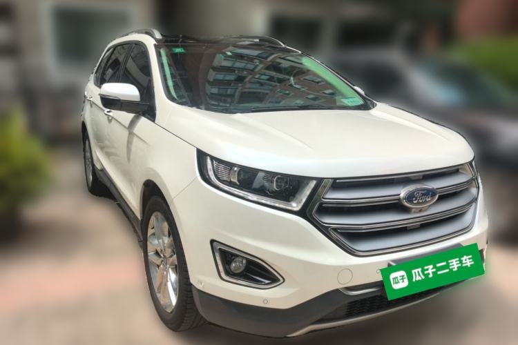 Used Ford Edge 2016 EcoBoost 245 Four-Wheel Drive Titanium 7-Seater Front Right 45 Deg