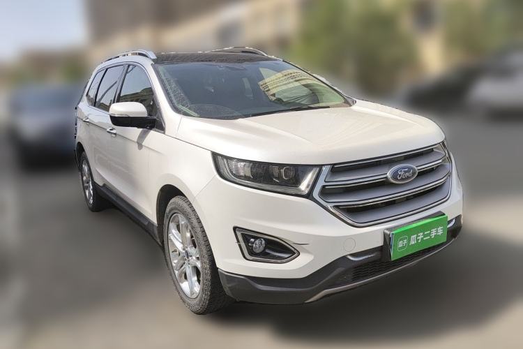 Used Ford Edge 2016 EcoBoost 245 Two-Wheel-Drive Titanium 7-Seater Front Right 45 Deg