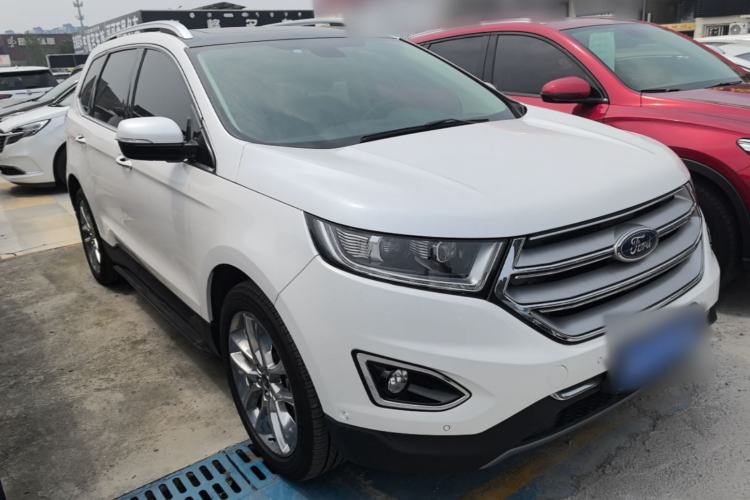 Used Ford Edge 2016 EcoBoost 245 Four-Wheel Drive Titanium 7-Seater Front Right 45 Deg