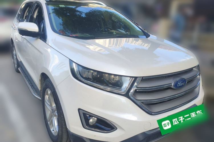 Used Ford Edge 2016 EcoBoost 245 Two-Wheel-Drive Titanium 7-Seater Front Right 45 Deg