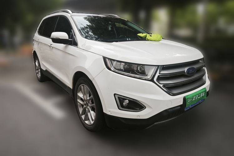 Used Ford Edge 2016 EcoBoost 245 Four-Wheel Drive Titanium 7-Seater Front Right 45 Deg