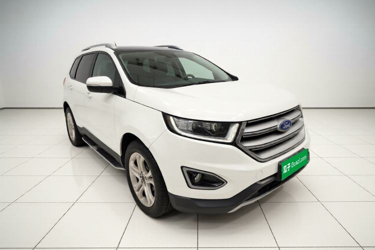 Used Ford Edge 2016 EcoBoost 245 Four-Wheel Drive Titanium Edition 7-Seater Front Right 45 Deg