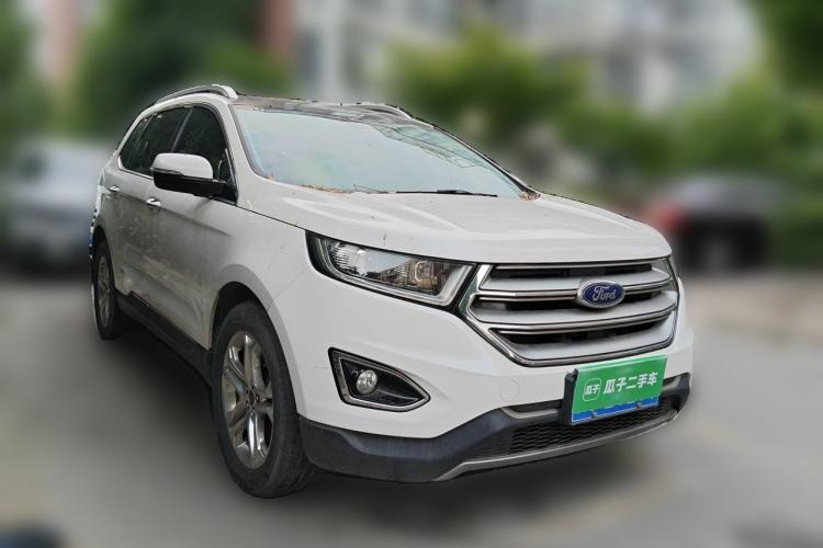 Used Ford Edge 2016 EcoBoost 245 Four-Wheel Drive Titanium Edition 7-Seater Front Right 45 Deg