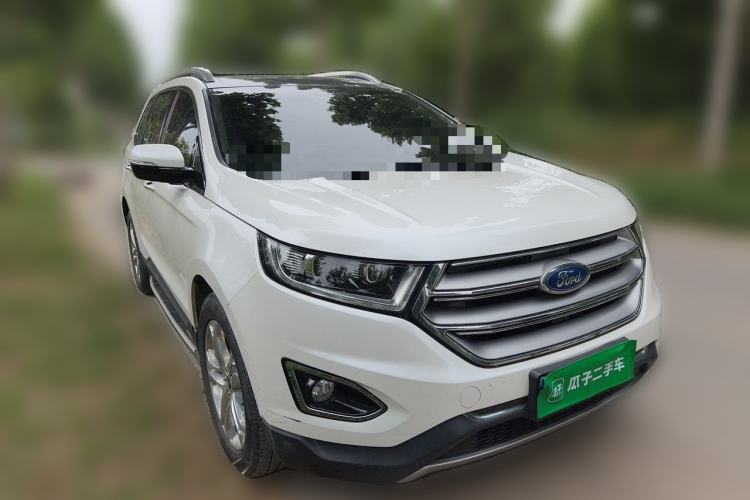 Used Ford Edge 2016 EcoBoost 245 Two-Wheel-Drive Titanium 7-Seater Front Right 45 Deg