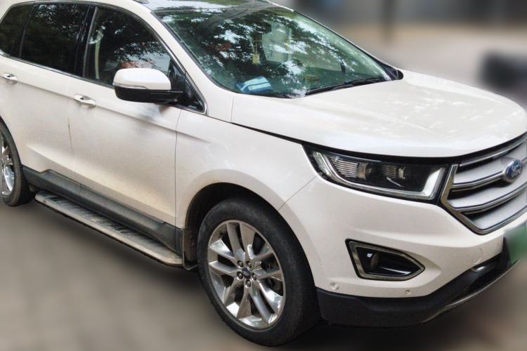 Used Ford Edge 2016 EcoBoost 245 Four-Wheel Drive Titanium 7-Seater Front Right 45 Deg