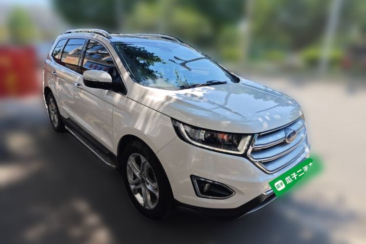 Used Ford Edge 2016 EcoBoost 245 Two-Wheel-Drive Titanium 7-Seater Front Right 45 Deg