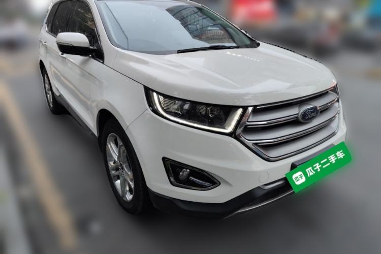 Used Ford Edge 2016 EcoBoost 245 Two-Wheel-Drive Titanium 7-Seater Front Right 45 Deg