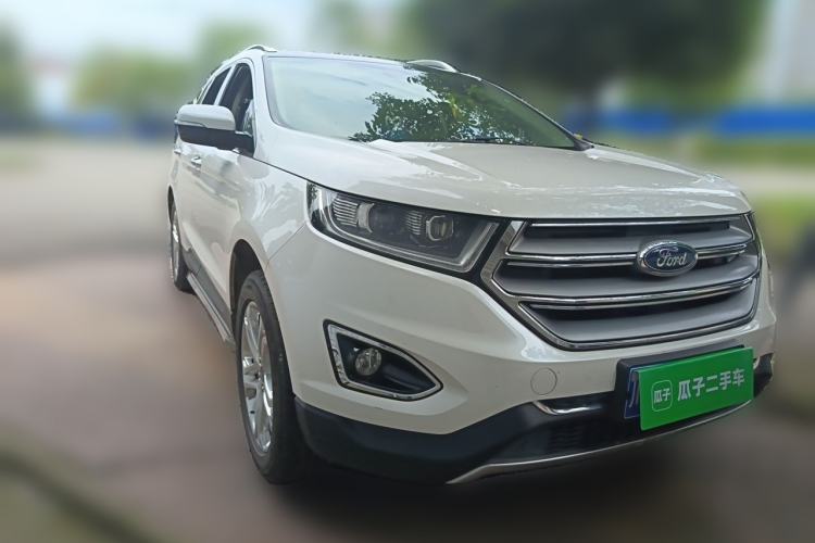 Used Ford Edge 2016 EcoBoost 245 Two-Wheel-Drive Titanium 7-Seater Front Right 45 Deg