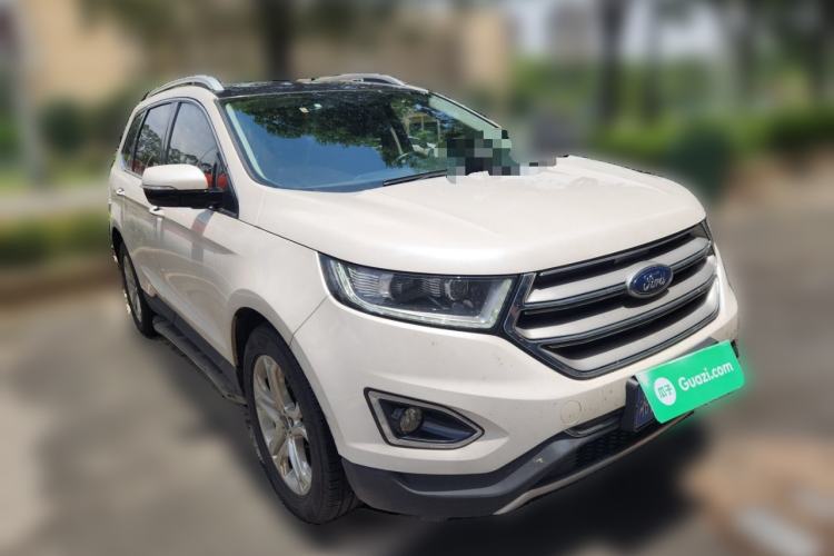 Used Ford Edge 2016 EcoBoost 245 Two-Wheel-Drive Titanium 7-Seater Front Right 45 Deg
