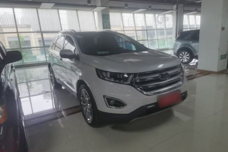 Used Ford Edge 2016 EcoBoost 245 Four-Wheel Drive Titanium 7-Seater Front Right 45 Deg