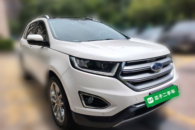 Used Ford Edge 2016 EcoBoost 245 Four-Wheel Drive Titanium 7-Seater Front Right 45 Deg