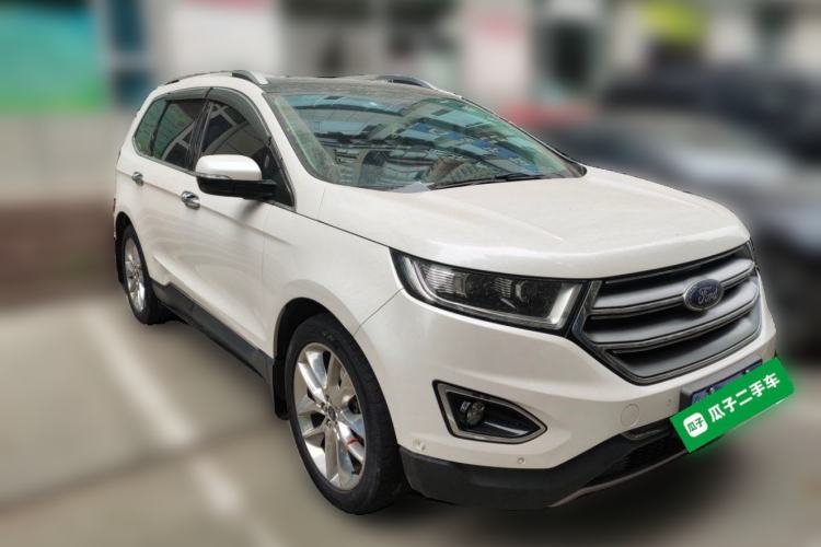 Used Ford Edge 2016 EcoBoost 245 Four-Wheel Drive Titanium 7-Seater Front Right 45 Deg