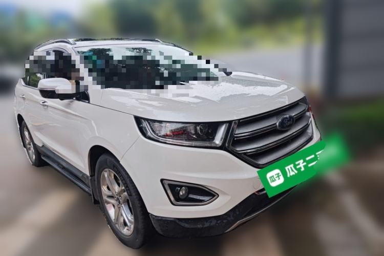 Used Ford Edge 2016 EcoBoost 245 Two-Wheel-Drive Titanium 7-Seater Front Right 45 Deg