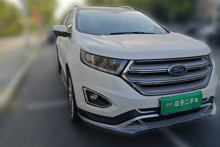 Used Ford Edge 2016 EcoBoost 245 Four-Wheel Drive Titanium 7-Seater Front Right 45 Deg