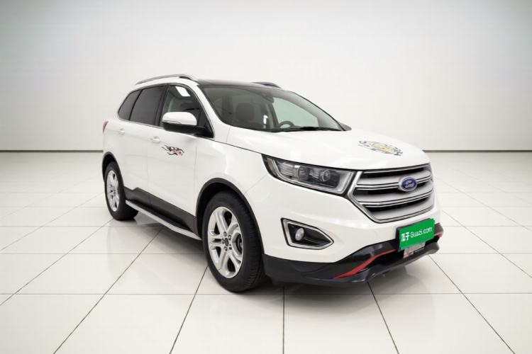Used Ford Edge 2016 EcoBoost 245 Four-Wheel Drive Titanium Edition 7-Seater Front Right 45 Deg