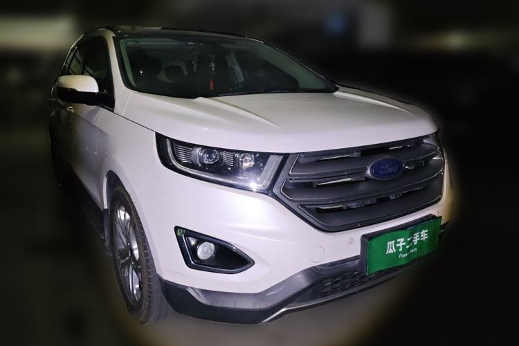 Used Ford Edge 2016 EcoBoost 245 Two-Wheel-Drive Titanium 7-Seater Front Right 45 Deg