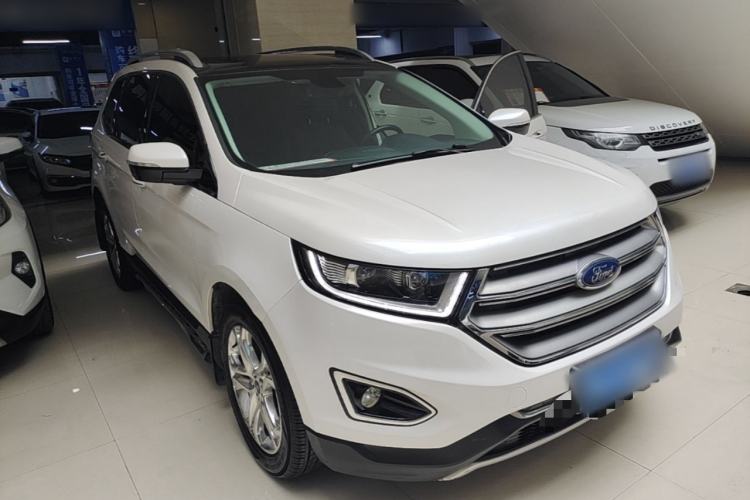 Used Ford Edge 2016 EcoBoost 245 Two-Wheel-Drive Titanium 7-Seater Front Right 45 Deg