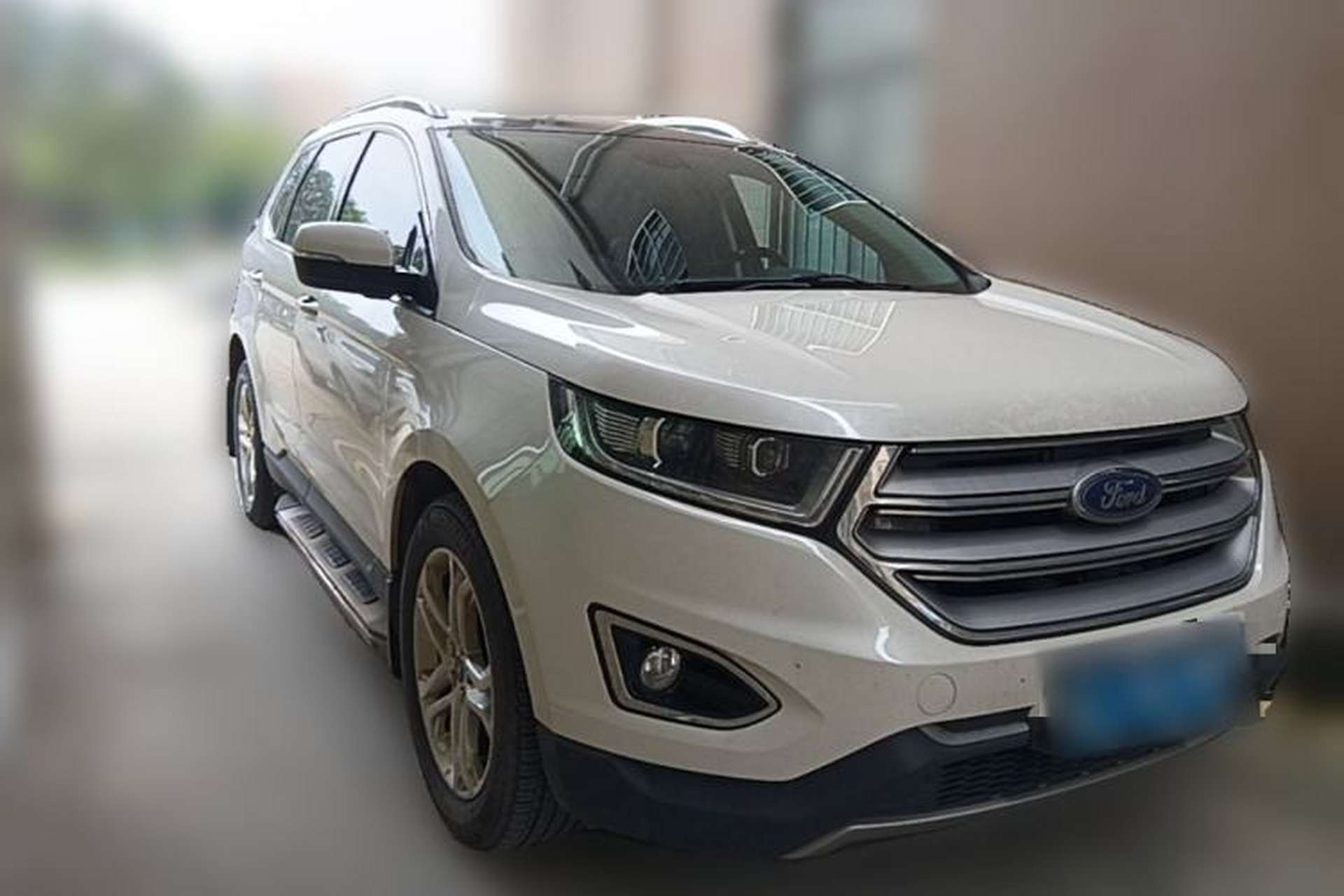 Used Ford Edge 2016 EcoBoost 245 Two-Wheel-Drive Titanium 7-Seater Front Right 45 Deg