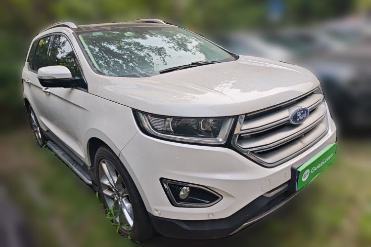 Used Ford Edge 2016 EcoBoost 245 Four-Wheel Drive Titanium 7-Seater Front Right 45 Deg