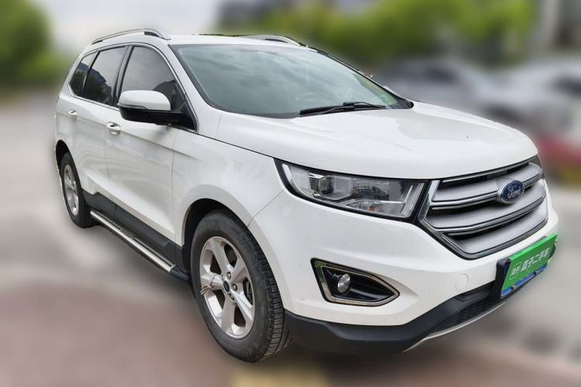 Used Ford Edge 2016 EcoBoost 245 Two-Wheel-Drive Titanium 5-Seater Front Right 45 Deg
