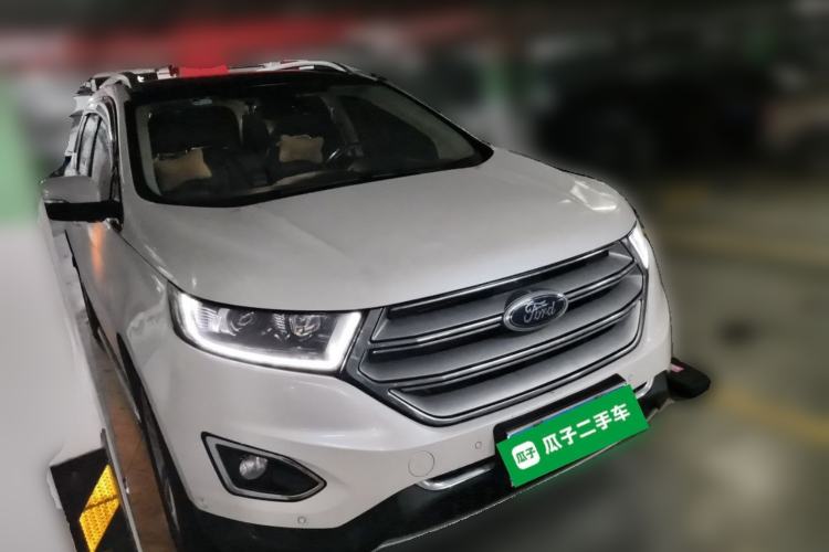 Used Ford Edge 2016 EcoBoost 245 Two-Wheel-Drive Titanium 7-Seater Front Right 45 Deg