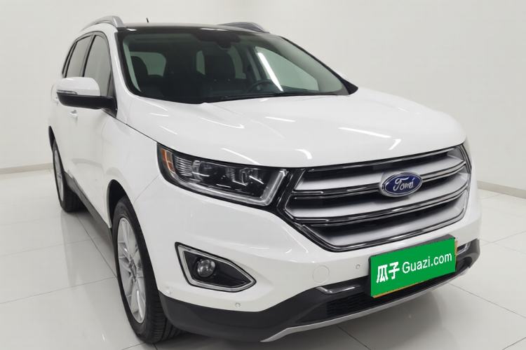 Used Ford Edge 2016 EcoBoost 245 Four-Wheel Drive Titanium 7-Seater Front Right 45 Deg