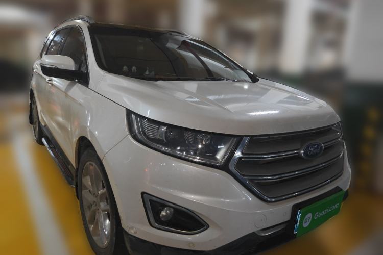 Used Ford Edge 2016 EcoBoost 245 Four-Wheel Drive Titanium 7-Seater Front Right 45 Deg