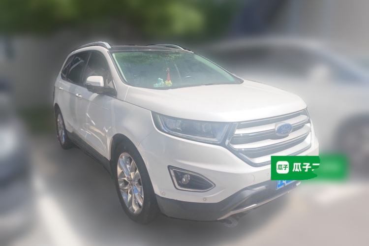 Used Ford Edge 2016 EcoBoost 245 Four-Wheel Drive Titanium 7-Seater Front Right 45 Deg