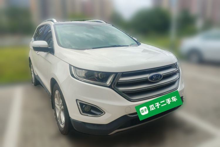 Used Ford Edge 2016 EcoBoost 245 Two-Wheel-Drive Titanium 7-Seater Front Right 45 Deg