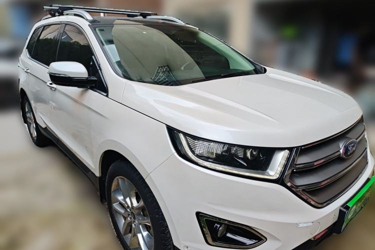 Used Ford Edge 2016 EcoBoost 245 Four-Wheel Drive Titanium 7-Seater Front Right 45 Deg