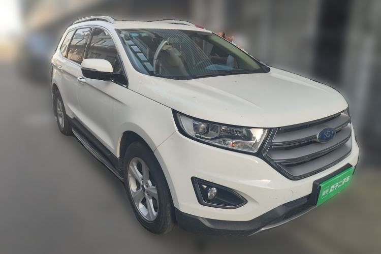 Used Ford Edge 2016 EcoBoost 245 Two-Wheel-Drive Titanium 5-Seater Front Right 45 Deg