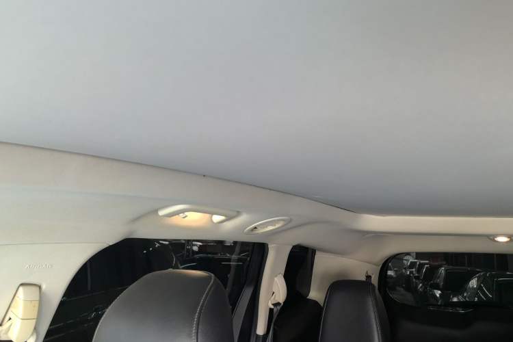 Used Ford Edge 2016 EcoBoost 245 Two-Wheel-Drive Titanium 7-Seater Headliner