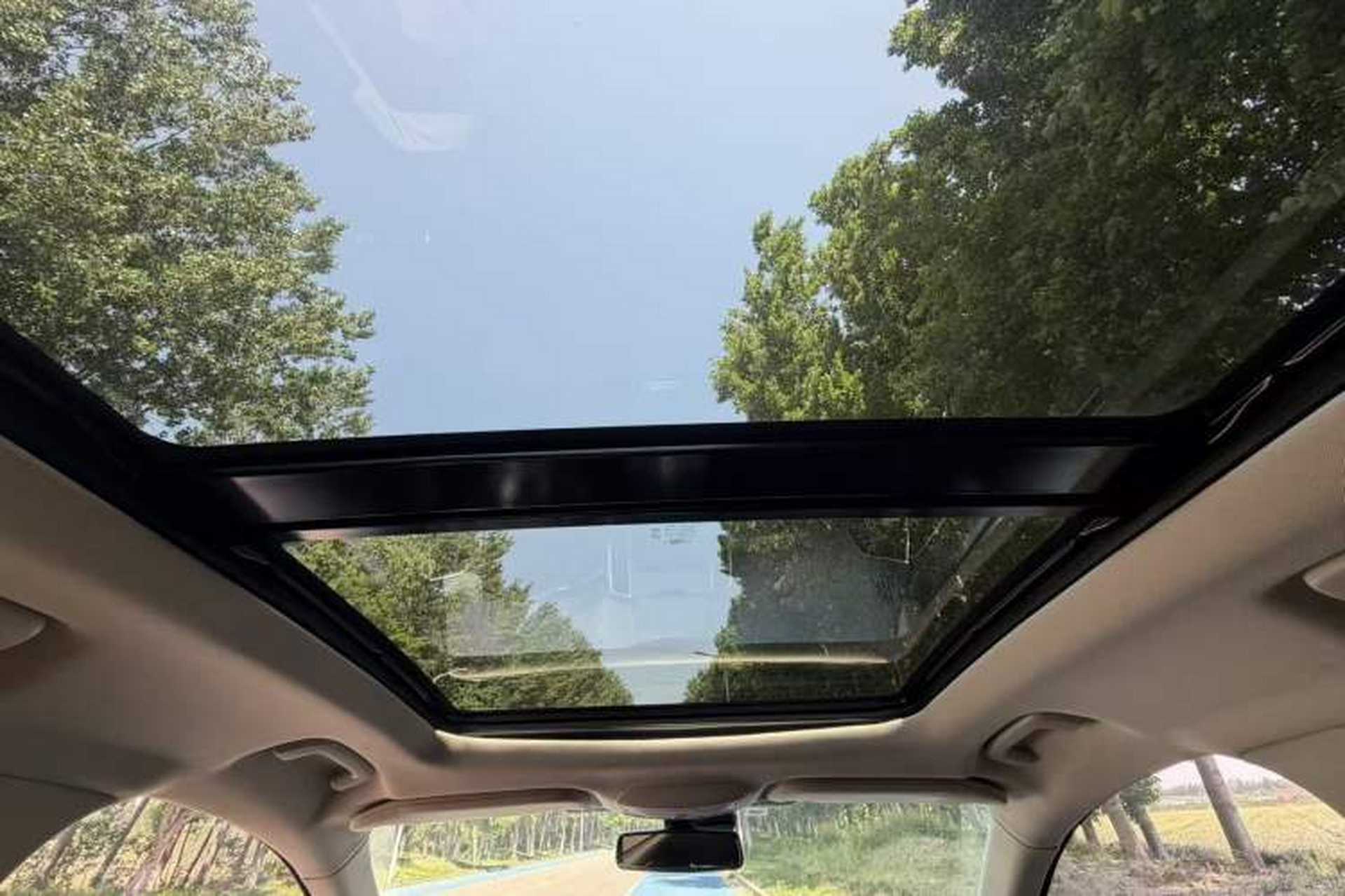 Used Ford Edge 2016 EcoBoost 245 Two-Wheel-Drive Titanium 7-Seater Headliner