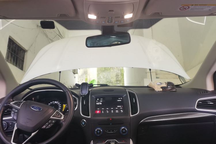 Used Ford Edge 2016 EcoBoost 245 Four-Wheel Drive Titanium Edition 7-Seater Headliner